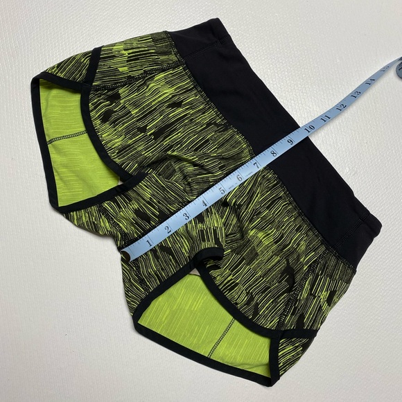 Lululemon Speed Short Down Pour Lime Light 2 EUC - Picture 11 of 12